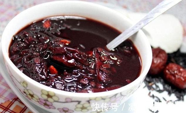 脸色|一个气血双补的食疗方!每周3次,脸色红润气色足,人过50一枝花