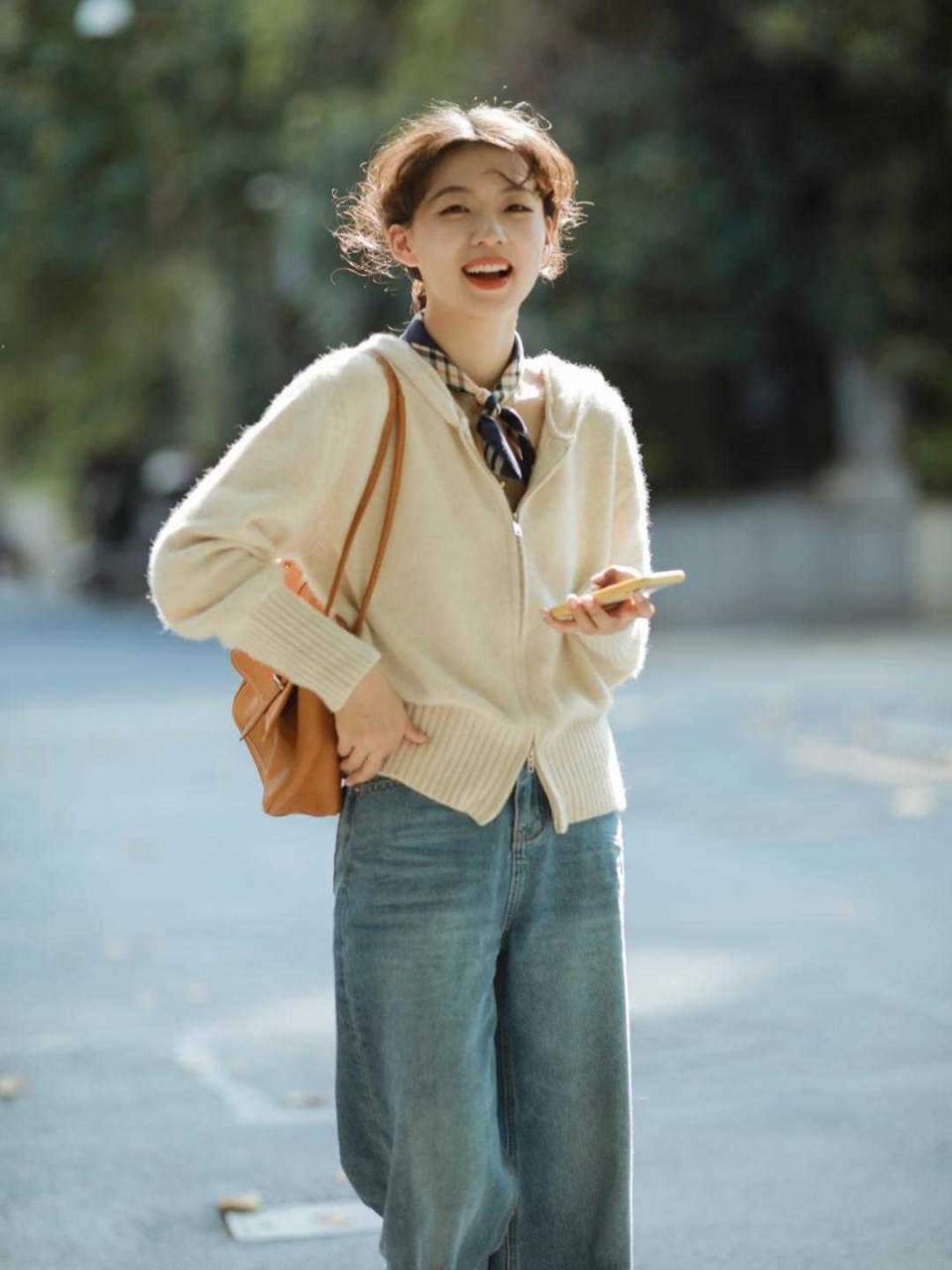 咖色|小个子女生不露腿穿搭法来喽!又美又可爱,软糯效果真的超减龄