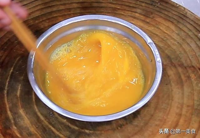 洋葱|洋葱炒鸡蛋到底怎么炒才好吃，下锅顺序很重要，很多人都不知道
