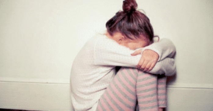 懂事|孩子这些行为是缺爱的表现,父母却骄傲地以为是高情商!值得深思