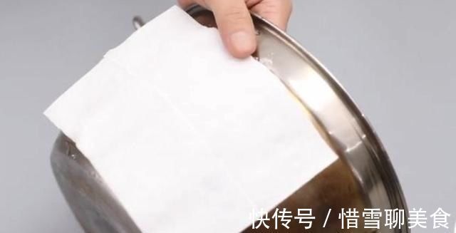 不锈钢锅发黑难清理教你用上这一招，立马像新的一样