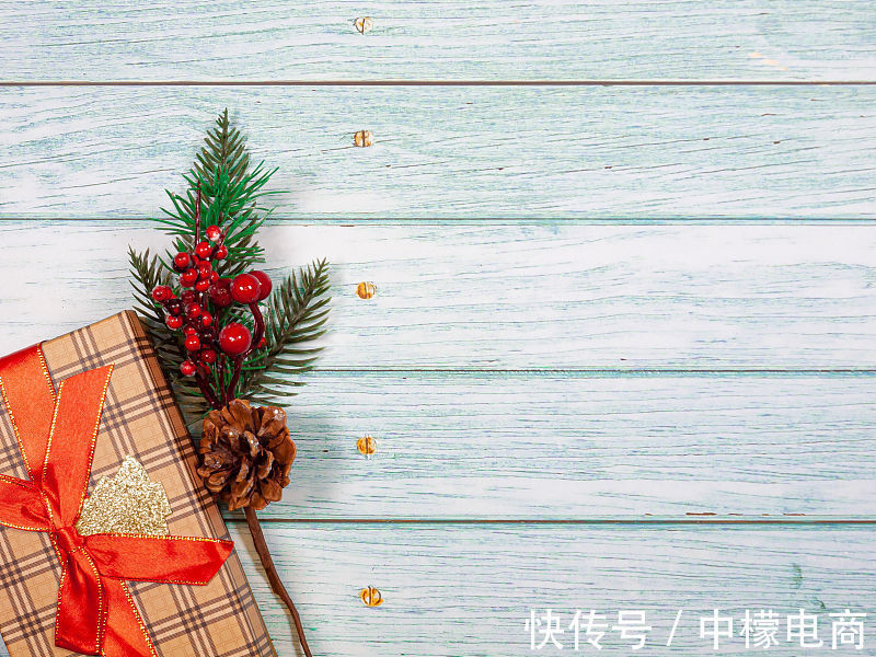 诈骗|[电商快讯]小红书慌了，抖音测试“种草”一级入口
