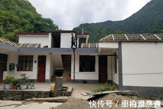 养老|“新风口”来了!房地产税开征背后,千亿级闲置宅基地市场被催生