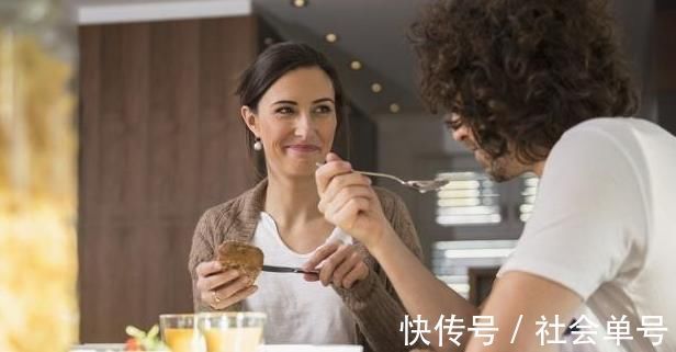 调味品|患前列腺炎的男人,尽量少吃三种食物,如果贪婪的嘴会加重疾病