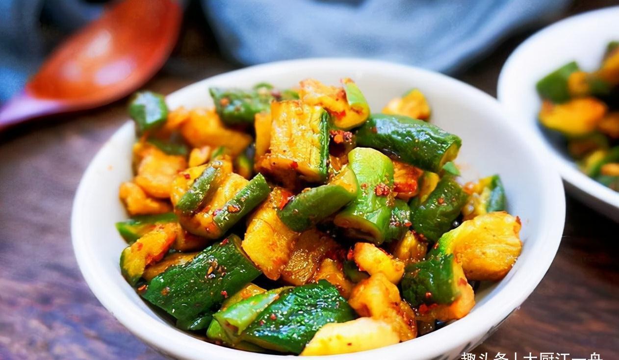 腌萝卜干的季节到了,香辣爽脆,做法简单,放一年也不怕坏