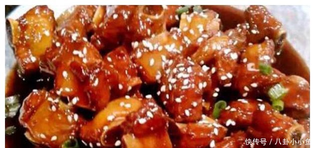 香喷喷的几道家常菜，荤素搭配，鲜香可口，好吃的放不下筷子
