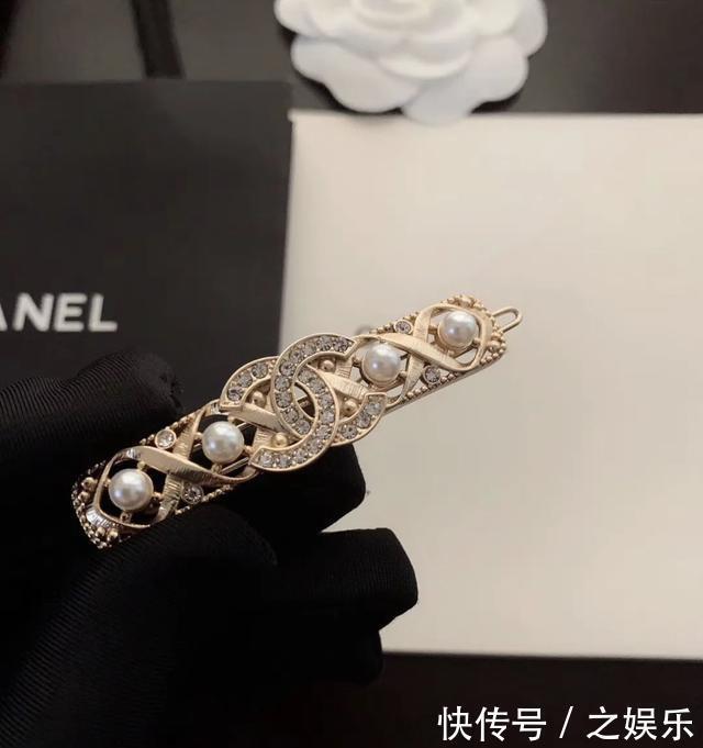 脑后勺|今年流行的“发夹”，发量多者必踩雷，却意外火了“复古夹”