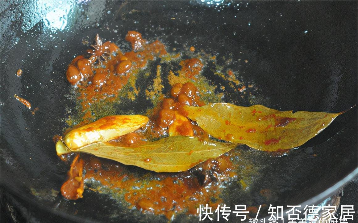 烧排骨|男人们最爱的一道菜，加水一焖就好，香软细嫩，天气越冷越馋它！