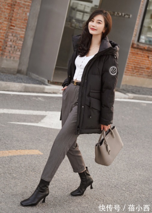 小白鞋|奔三奔四的女人别穿得太薄,试试这些羽绒服混搭,轻松美出新高度