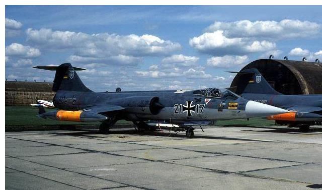 沃尔夫|3个蹩脚克格勃特工，戏剧般地偷取先进美式响尾蛇导弹