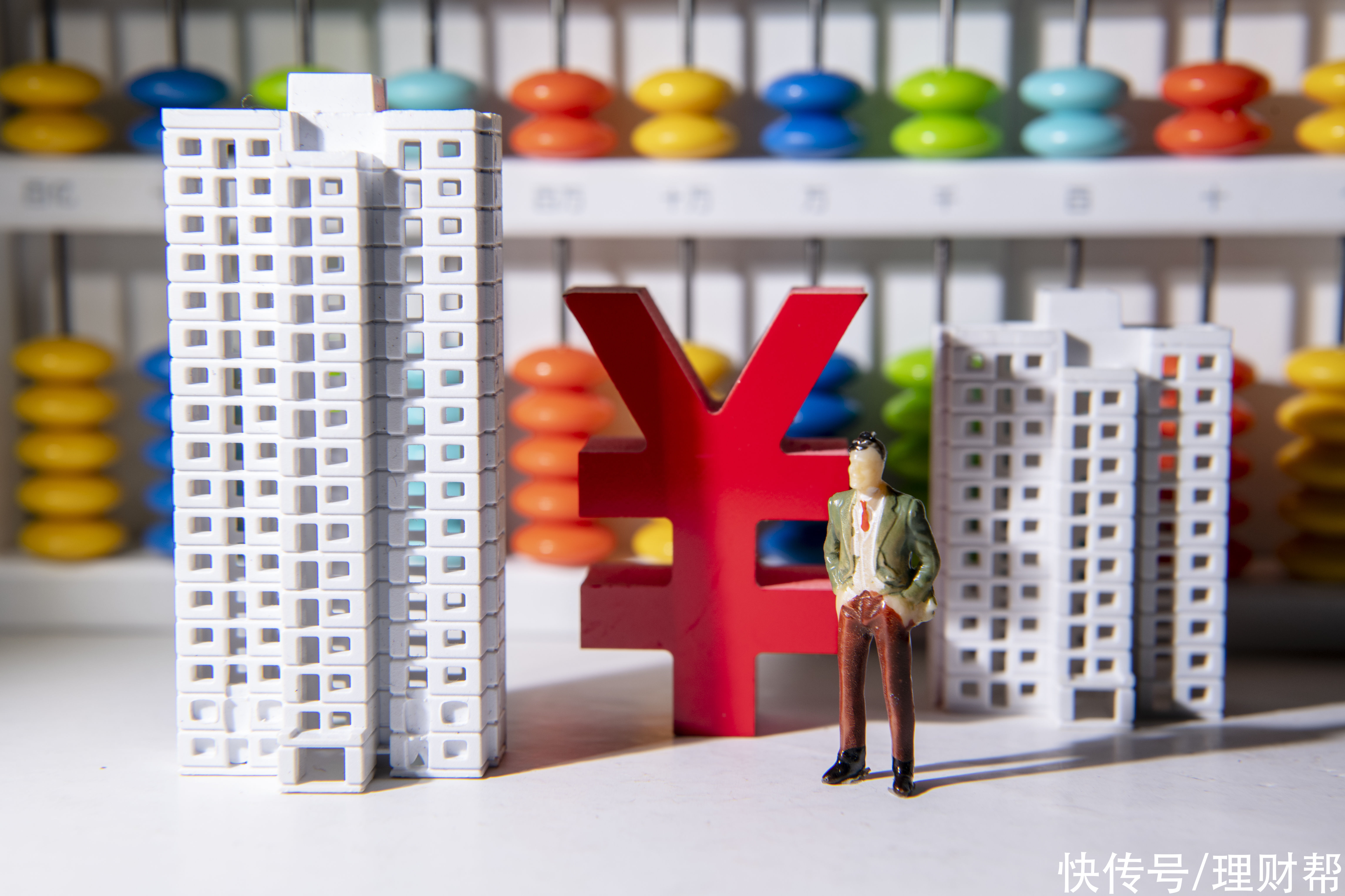 指导价|五连跌！上半年深圳二手房网签数腰斩，房源“积压”跌势持续？