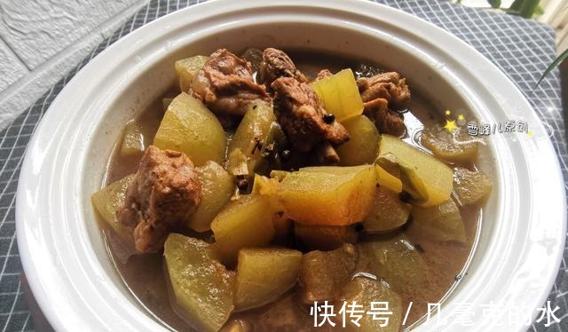 冬瓜|立秋后多吃这菜，维C是西红柿的3倍，苹果的6倍，简单炖炖就很香！