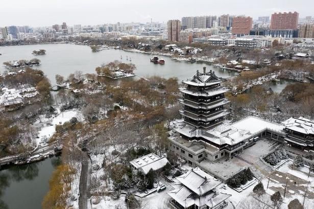 航拍雪后的大明湖，明湖雪景抢先看，这才是济南府该有的样子