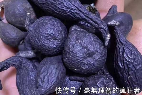 乌灵参|乌灵参:白蚁种出来的“人参”,价值堪比黄金,极其稀有和难获取