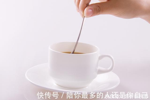 雌激素|四种食物,堪称“催老剂”,女性若管不住嘴,老得快也怪不得别人