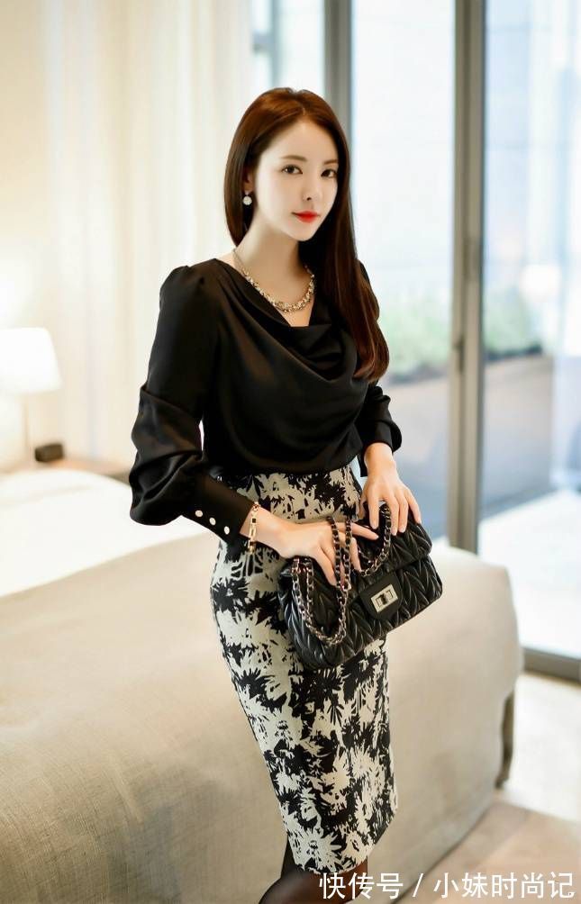 妩媚|美女穿黑丝高跟鞋,身材婀娜多姿,妩媚性感,真是人间尤物