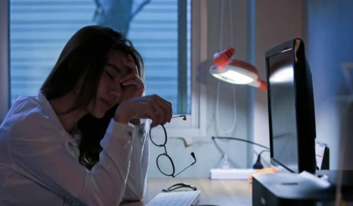 雌激素|女人40后，想要雌激素“旺盛”，少做3事，多吃4物，贵在坚持