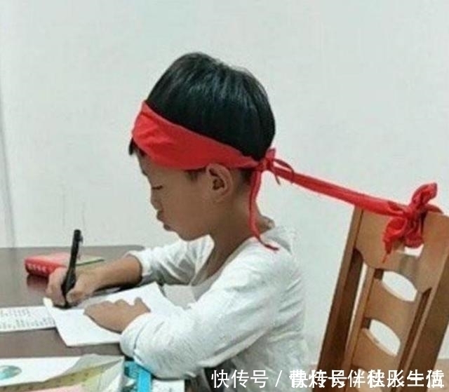 孩子们|“最懒小学生”火了，写作业尽耍小聪明，老师挑不出错无奈打勾