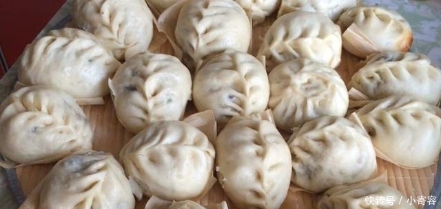 酵母|蒸馒头时,只加酵母是大错特错,如此做馒头又香又软还好吃