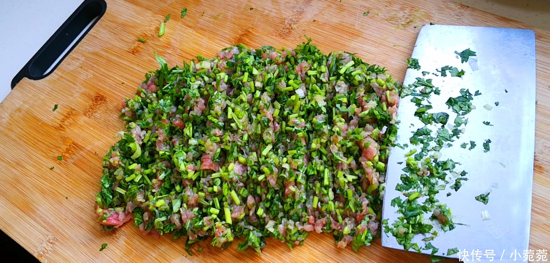 爱吃馄饨不会包?教你懒人做法,从擀皮到调馅讲解详细,太简单了