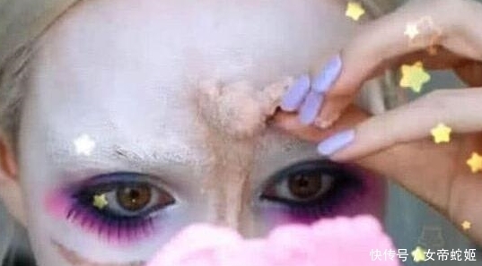 化妆师大秀绝技,用化妆的方式把头转过来,真实度还原度百分百