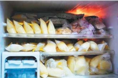 母乳“颜色”不同，营养价值会不会有变化？优质母乳是这种颜色