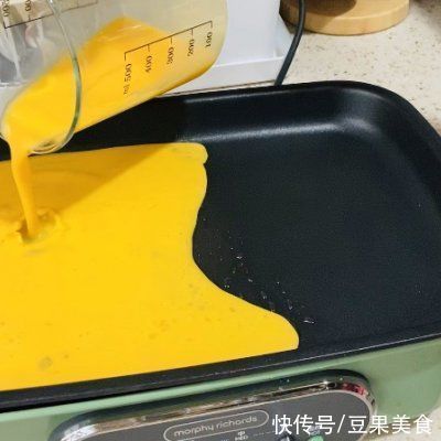 黄油|别再出去吃了，拔草厚蛋烧三明治自己做更好吃