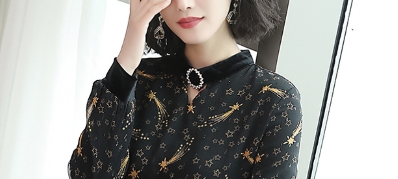 女人上了岁数,一定打扮年轻点,学学下图女人怎么穿,照着穿刚好