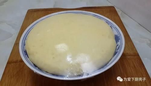 面包|面粉别再烙饼了,加1碗豆沙,比面包松软香甜,吃过就念念不忘