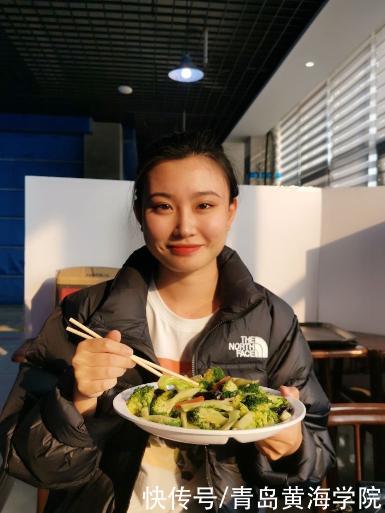  食物|美食就在身边：书香餐厅食物简评