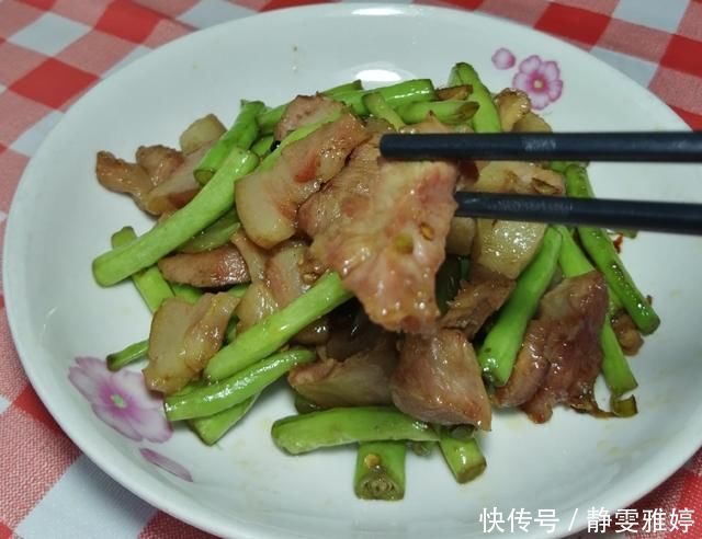 三伏天就爱这道家常小炒菜,三个窍门,鲜香不油腻,好吃更下饭