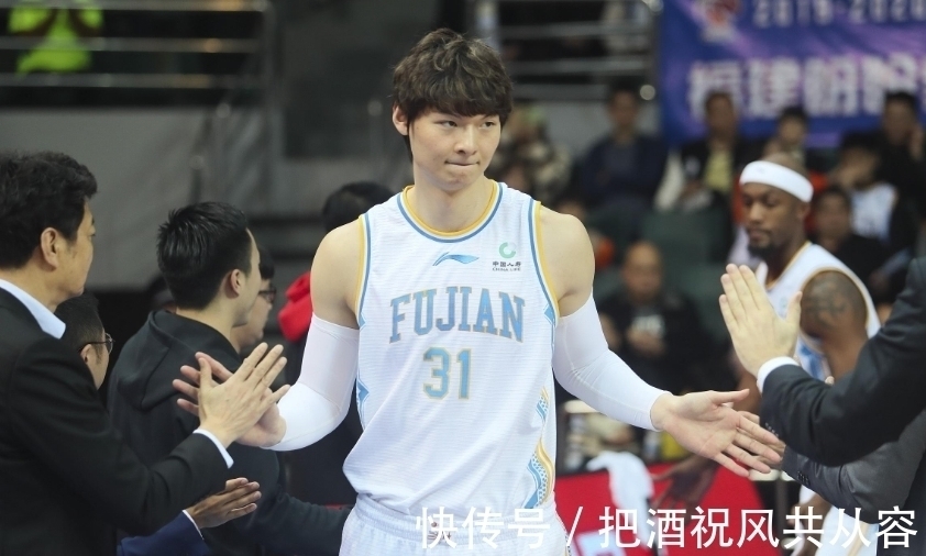 任俊威|感谢王哲林,你以一己之力推动了CBA的一个时代