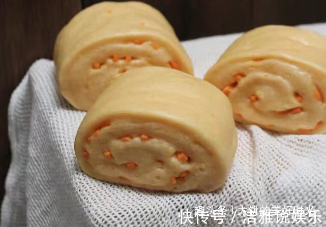 红薯还能如此吃,比白馒头好吃太多,香味浓郁,刚出锅能吃3个