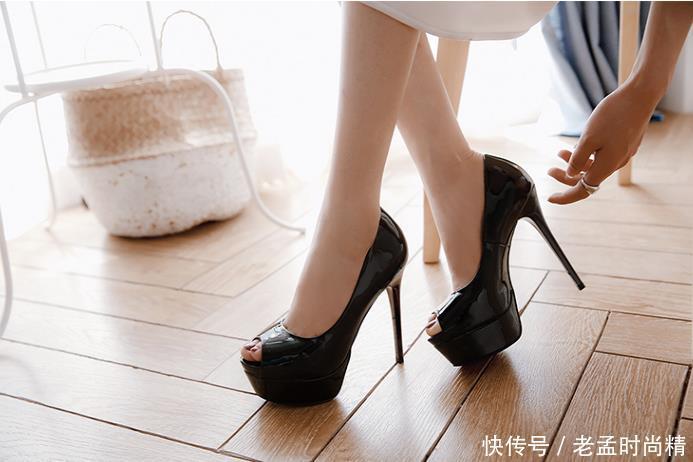 个性|鱼嘴鞋,保持女性独特个性与气质魅力,穿上这对鞋,很难不性感