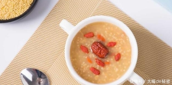 为何都说小米养胃?大夫提醒:小米虽好,以下2类人不宜多吃