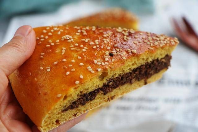  玉米面新吃法，不加一滴油，比发糕好吃，比面包简单，一吃就上瘾