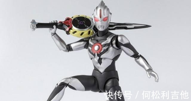 黑化奥特曼|网友疑问好不容易帮表弟修好奥特曼，为什么哭得更厉害了