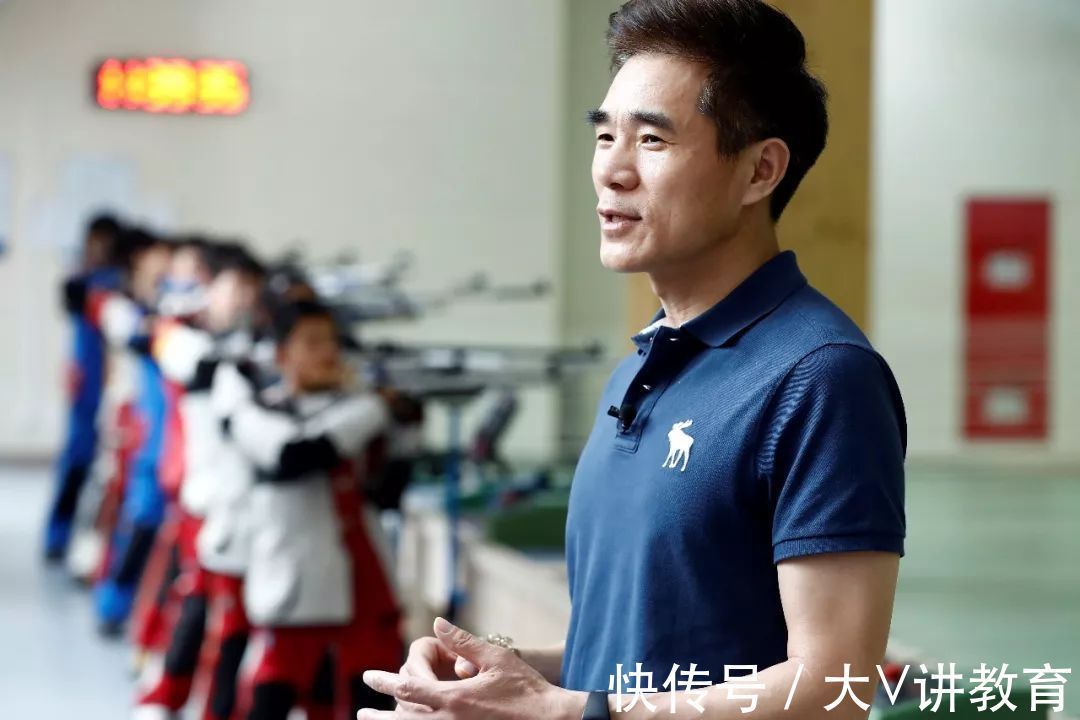 经管学院|杨倩入选“最美大学生”，恩师却落选优秀教练，公开发文表示遗憾