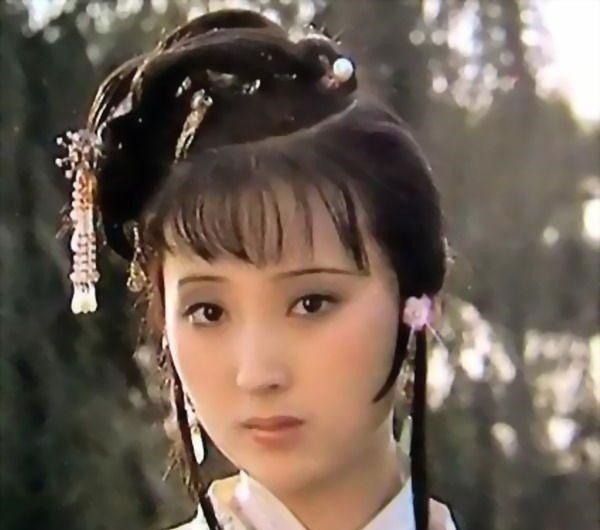 白绫#林黛玉的原型不仅是帝王的妃子,而且是用白绫自尽而亡!