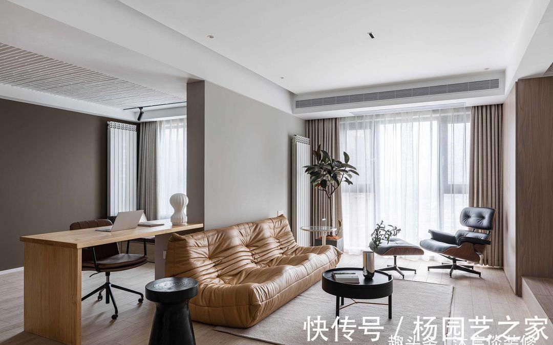 书桌|他大胆拆掉家里5面墙,全屋简洁大方还很实用,干净清爽太宜居了