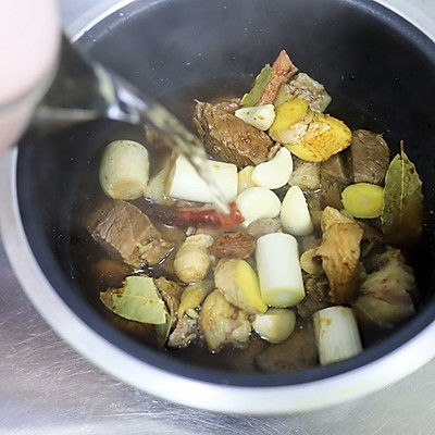 牛肋条|电饭煲炖牛肋条