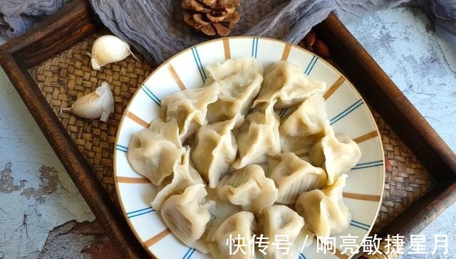 分享怎么做饺子馅的窍门，味道鲜美一学就会，爱吃饺子的别错过！