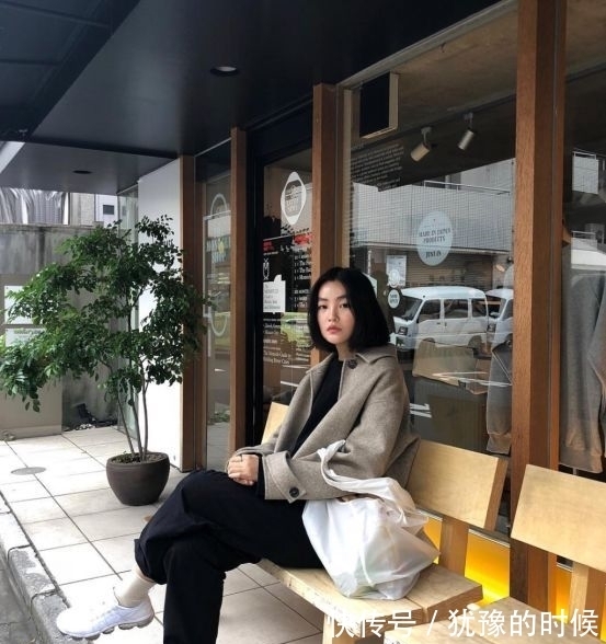 t恤|日系风穿搭知性到让你害怕，T恤和西服外套简约干练，气场强大