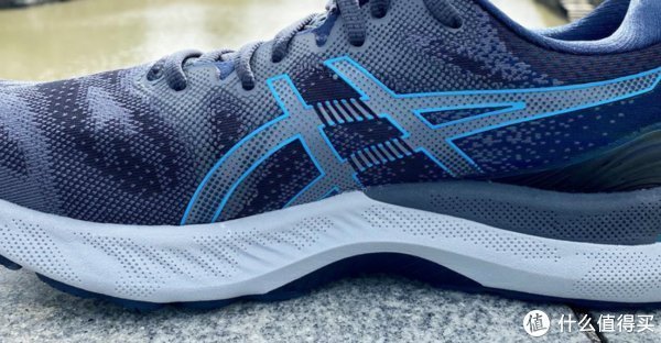 慢跑 跑了40公里后,才发现索康尼和亚瑟士差距,竟然这么大!