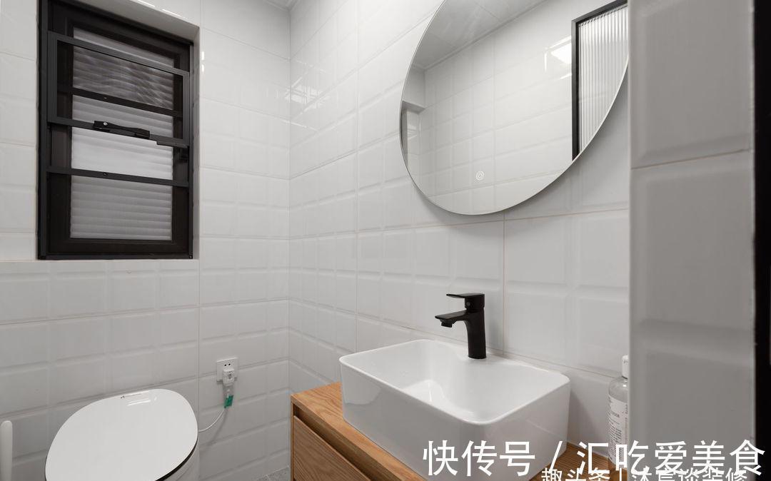 家居|客厅不要茶几和电视,77㎡越住越大,室内干净清爽,把人深深迷住