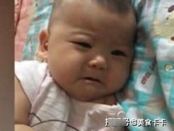 调皮|宝宝半夜不睡觉调皮,妈妈刚说揍他,接下来宝宝的反应宝妈意外