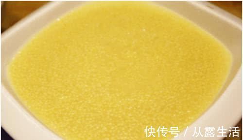 维生素b族|煮小米粥不能直接用冷水煮,煮前加一个步骤,煮后粥黏稠米油还多