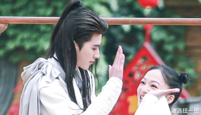 跑男CP分组,杨颖张彬彬一组,黄旭熙周也一组,蔡徐坤小组养眼