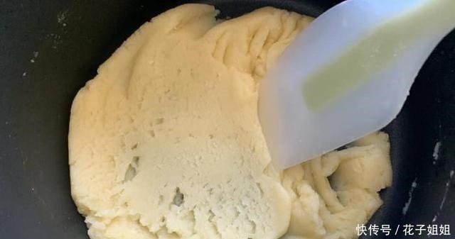 外面卖的泡芙怎么样在家里做美味糕点泡芙既便宜又容易