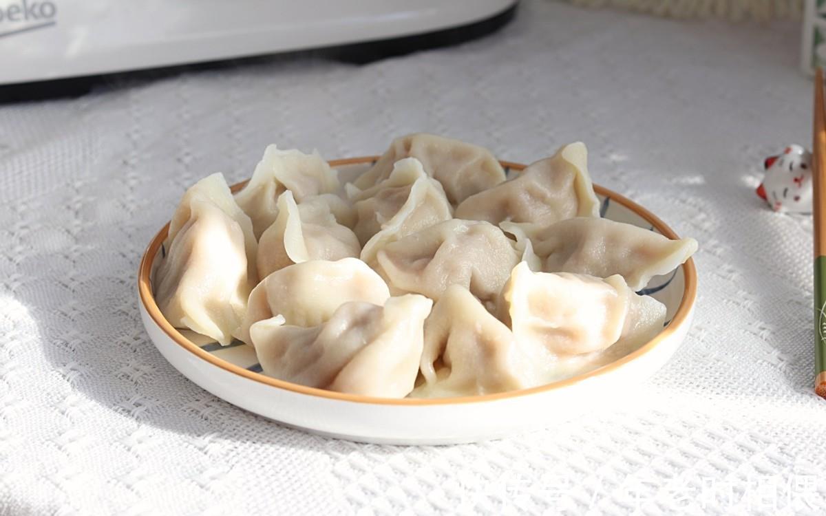 牛肉水饺|牛肉水饺好吃有窍门，教你调馅，做出来又香又嫩，咬一口直爆汁